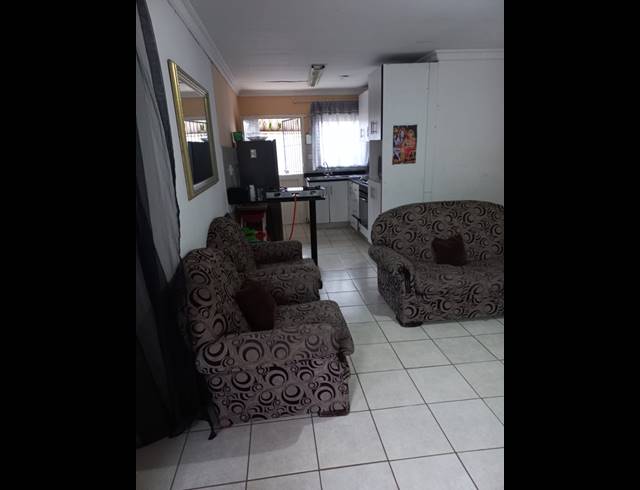 7 BEDROOM FREESTANDING FOR SALE IN NORTHDALE
